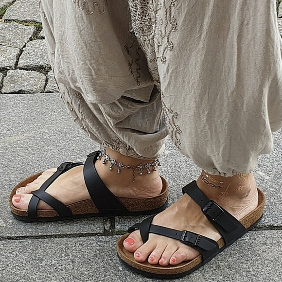 Birkenstock Mayari Black Leather Sandal - Picture 2 of 16